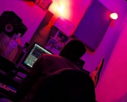SINAMINY PRO in studio